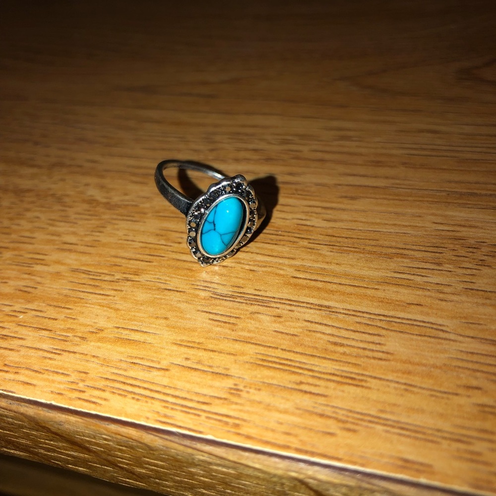 Silver turquoise ring